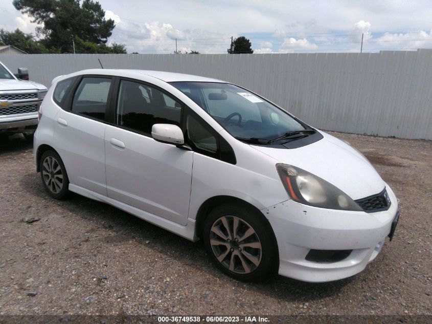 2013 HONDA FIT SPORT - JHMGE8H56DC008749