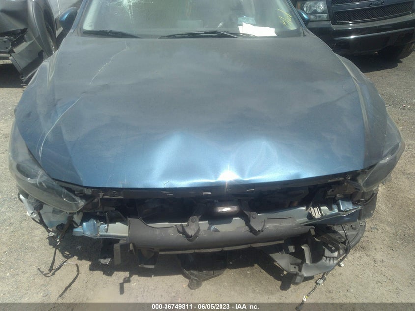VIN 3MZBN1M3XJM216776 2018 MAZDA MAZDA3 5-DOOR GRAND TOURING