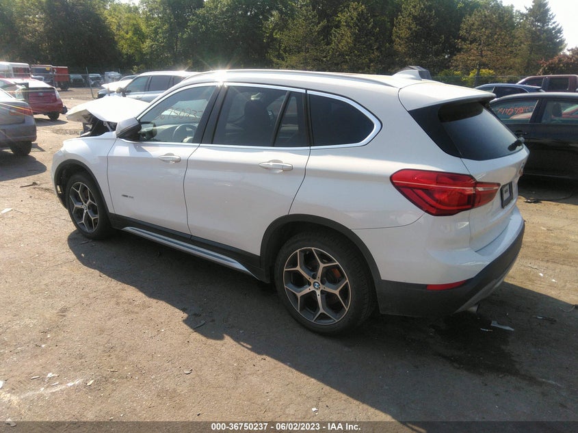 VIN WBXHT3C38J5F92355 2018 BMW X1 XDRIVE28I