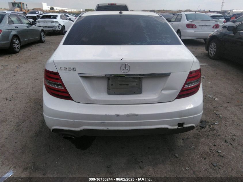 2013 MERCEDES-BENZ C-CLASS C 250 - WDDGF4HB8DR300581