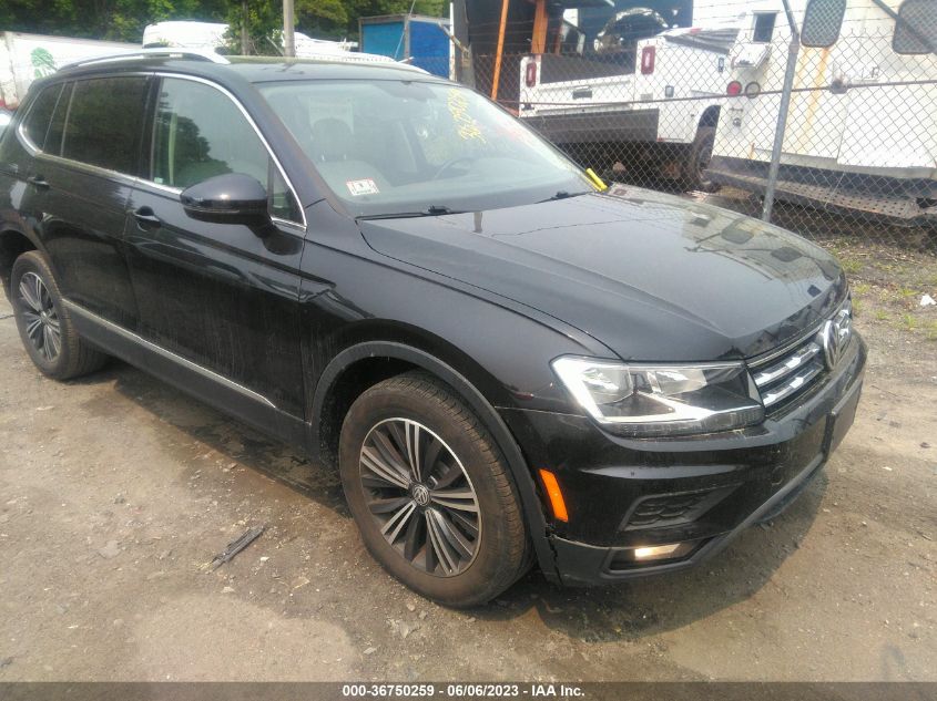 2018 VOLKSWAGEN TIGUAN SEL/SE - 3VV2B7AX4JM033610