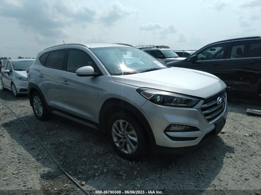 2017 HYUNDAI TUCSON SE - KM8J3CA42HU292054