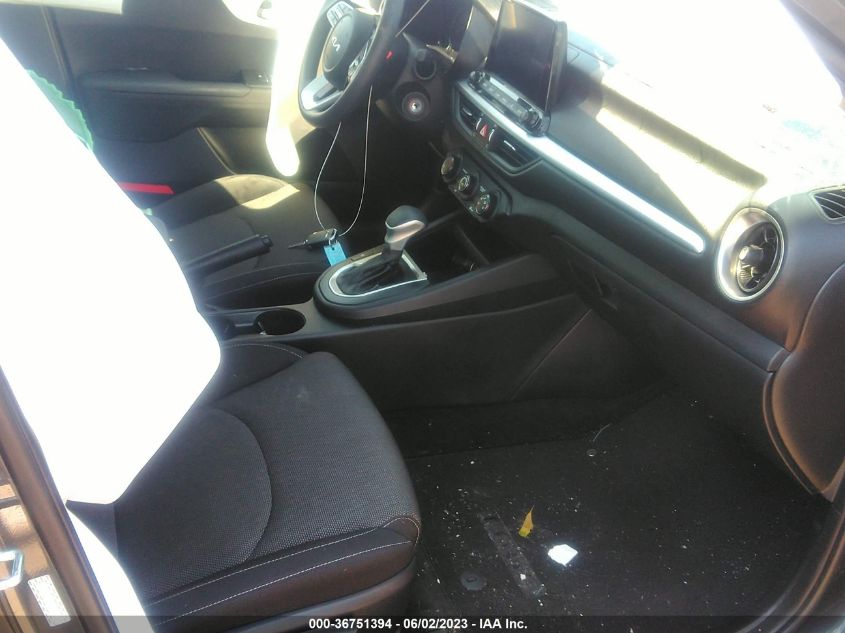 2022 KIA FORTE LXS - 3KPF24AD8NE483636