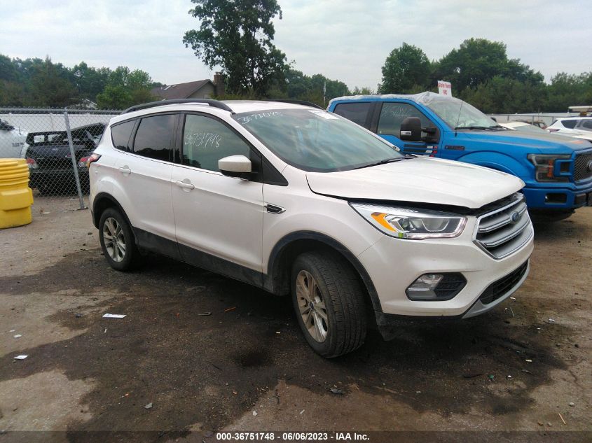 2017 FORD ESCAPE SE - 1FMCU9G90HUB78341