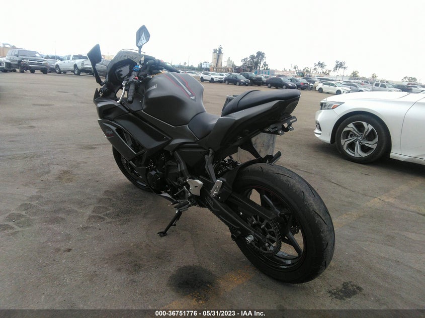 VIN ML5EXEN15NDA72227 2022 KAWASAKI EX650 N