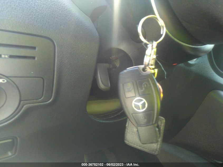 2016 MERCEDES-BENZ METRIS PASSENGER VAN WD4PG2EE3G3093430