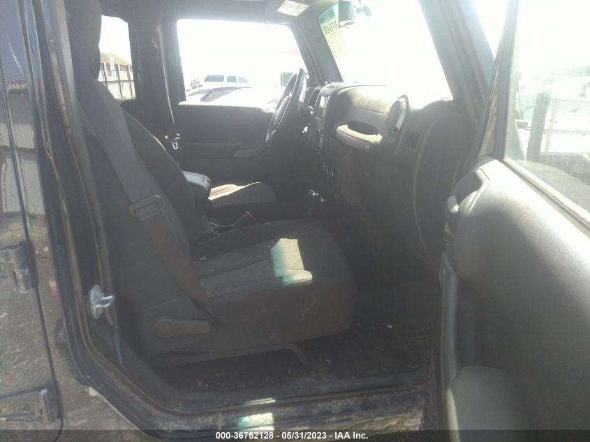 2016 JEEP WRANGLER UNLIMITED SPORT - 1C4BJWDG2GL263017