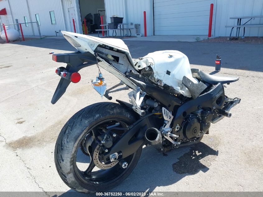 2008 SUZUKI GSX-R1000 - JS1GT77A782105349