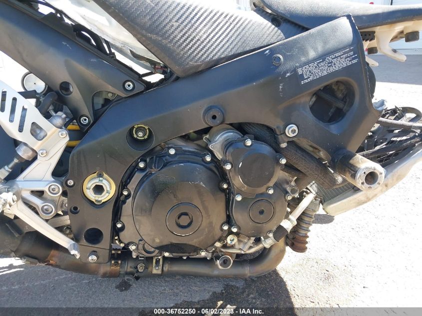 2008 SUZUKI GSX-R1000 - JS1GT77A782105349