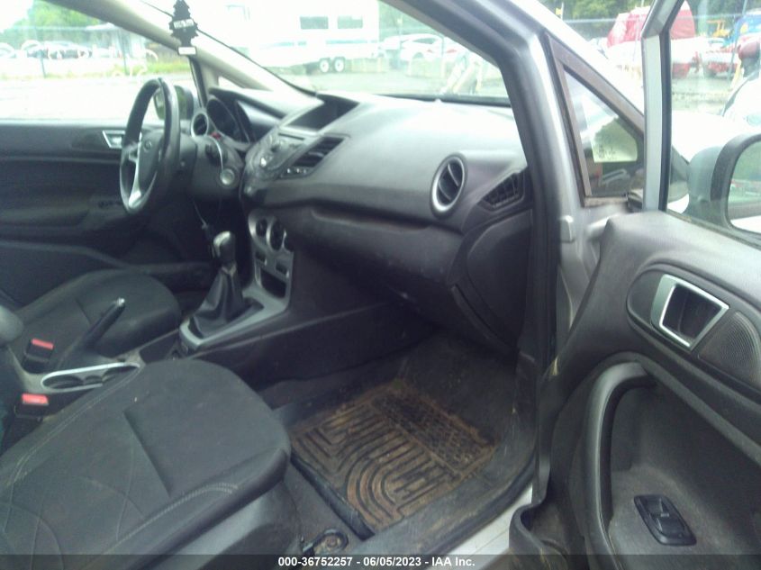 2015 FORD FIESTA SE - 3FADP4BE6FM144046