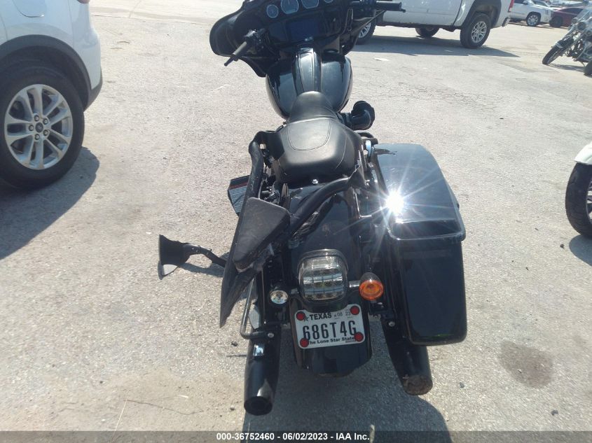 2022 HARLEY-DAVIDSON FLHXST - 1HD1ABL10NB657912
