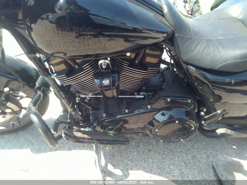 2022 HARLEY-DAVIDSON FLHXST - 1HD1ABL10NB657912