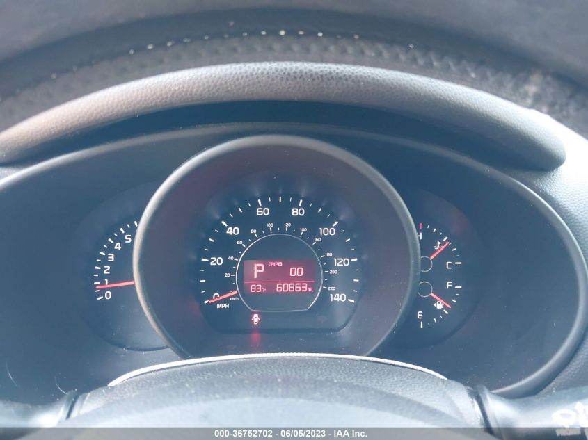2015 KIA SOUL + - KNDJP3A55F7182855