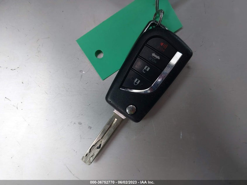 VIN 5YFEPMAE5MP172961 2021 TOYOTA COROLLA LE