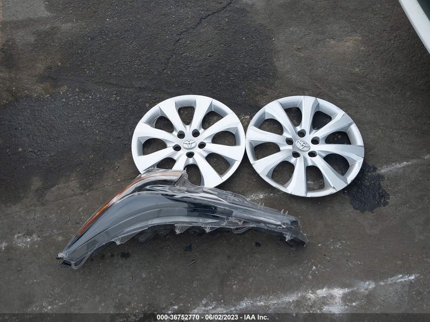 VIN 5YFEPMAE5MP172961 2021 TOYOTA COROLLA LE