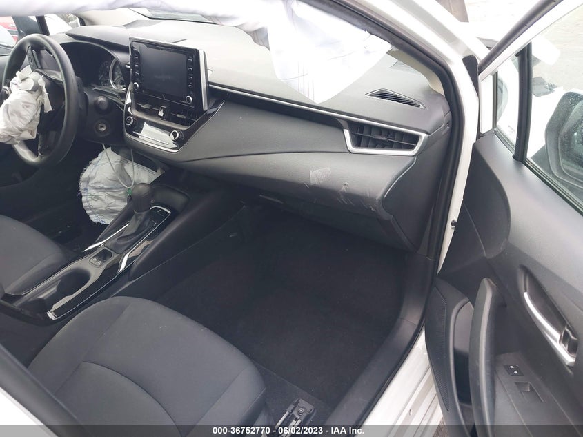 VIN 5YFEPMAE5MP172961 2021 TOYOTA COROLLA LE