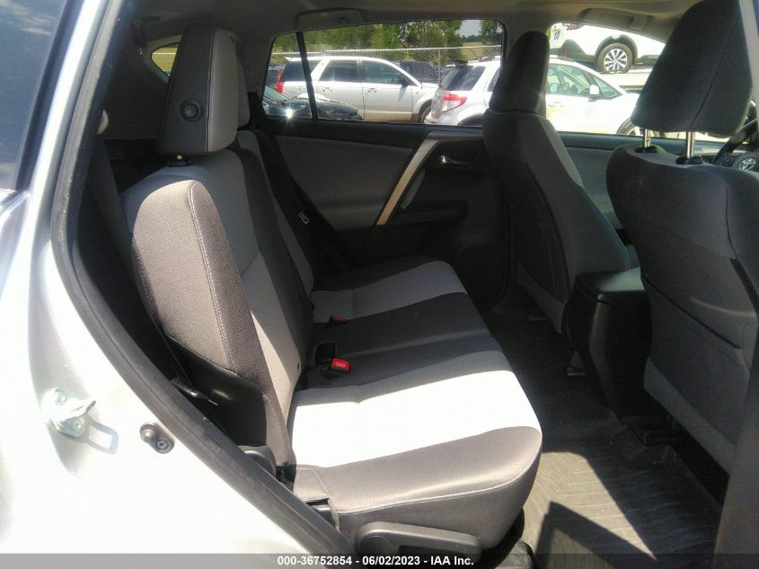2015 TOYOTA RAV4 XLE - JTMRFREV4FJ037666