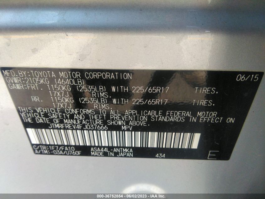 2015 TOYOTA RAV4 XLE - JTMRFREV4FJ037666