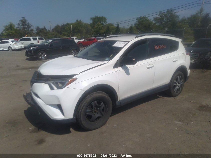 VIN 2T3BFREV3HW611728 2017 TOYOTA RAV4 LE