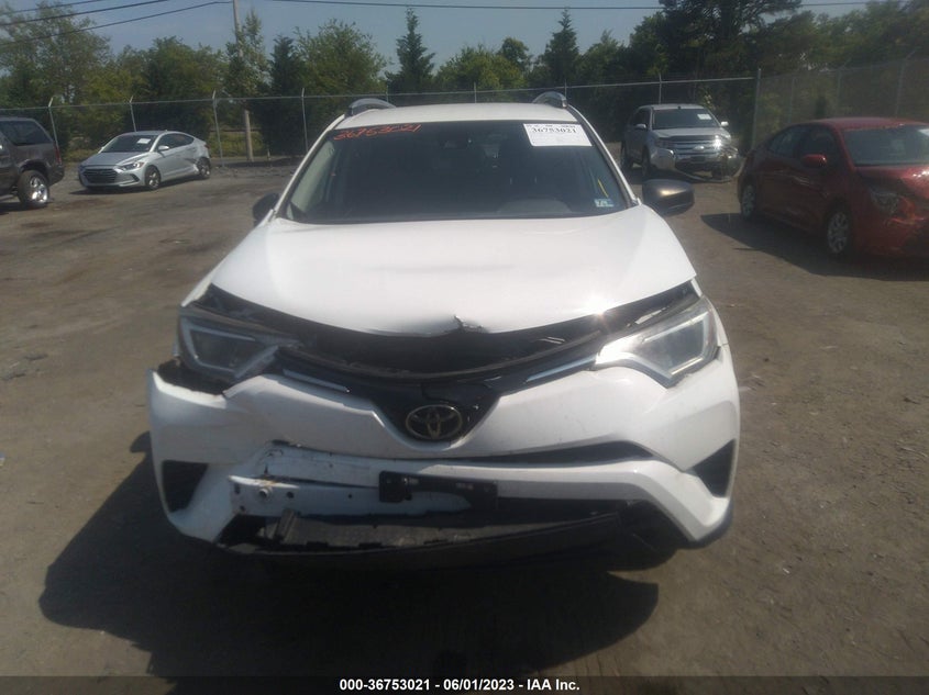 VIN 2T3BFREV3HW611728 2017 TOYOTA RAV4 LE