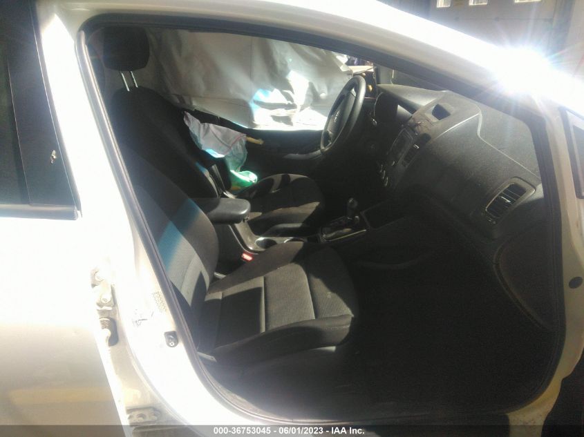 2017 KIA FORTE LX - 3KPFK4A78HE068363