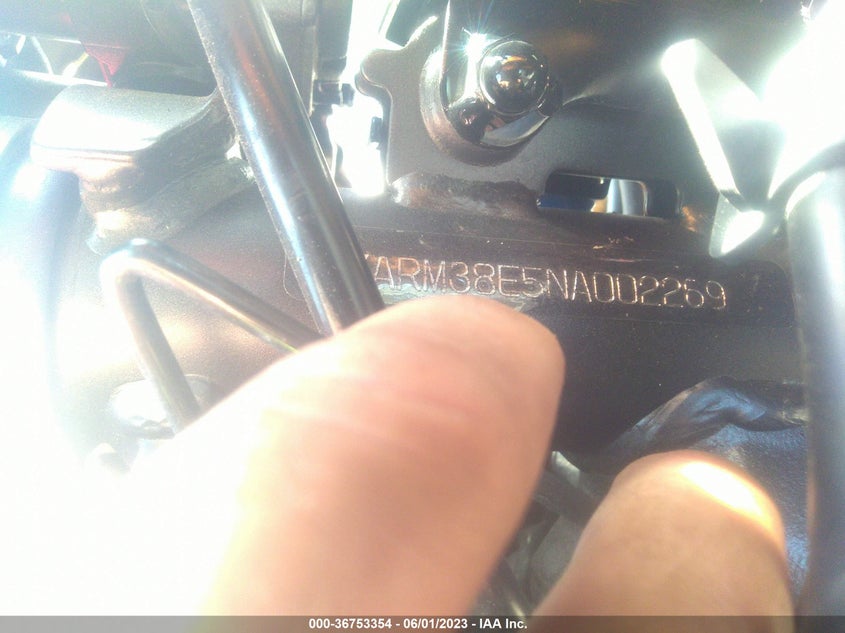 VIN JYARM38E5NA002269 2022 YAMAHA YZFR7