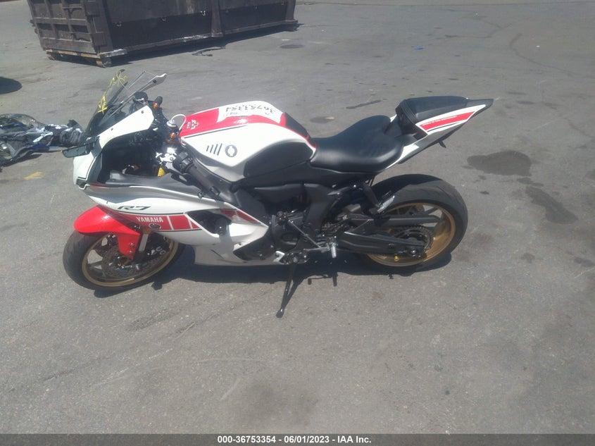 VIN JYARM38E5NA002269 2022 YAMAHA YZFR7