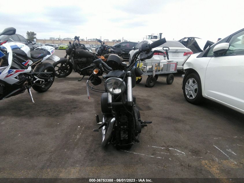 2012 HARLEY-DAVIDSON XL883 IRON 883 - 1HD4LE238CC419423