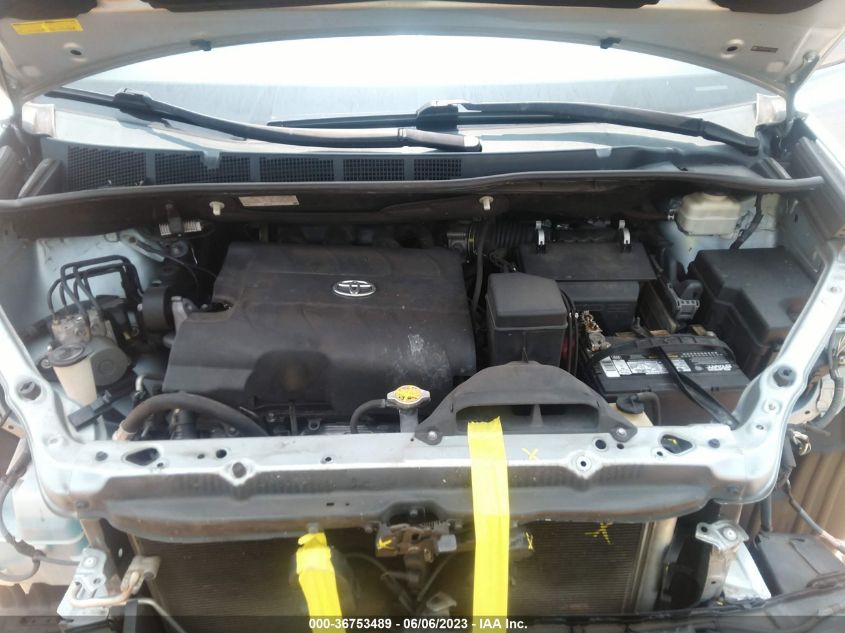 2015 TOYOTA SIENNA LE - 5TDKK3DC8FS549170