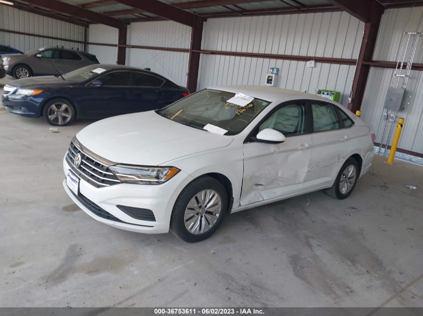 3VWC57BU0KM211770 Volkswagen Jetta S/SE/R-LINE 2