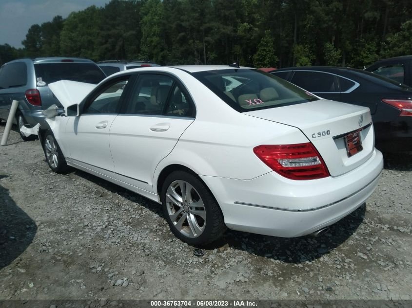 2013 MERCEDES-BENZ C-CLASS C 300 - WDDGF8AB6DR283474