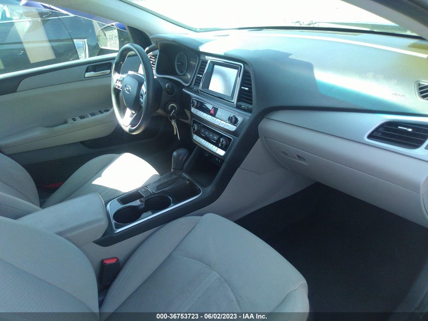 VIN 5NPE24AF4JH666230 2018 HYUNDAI SONATA SE