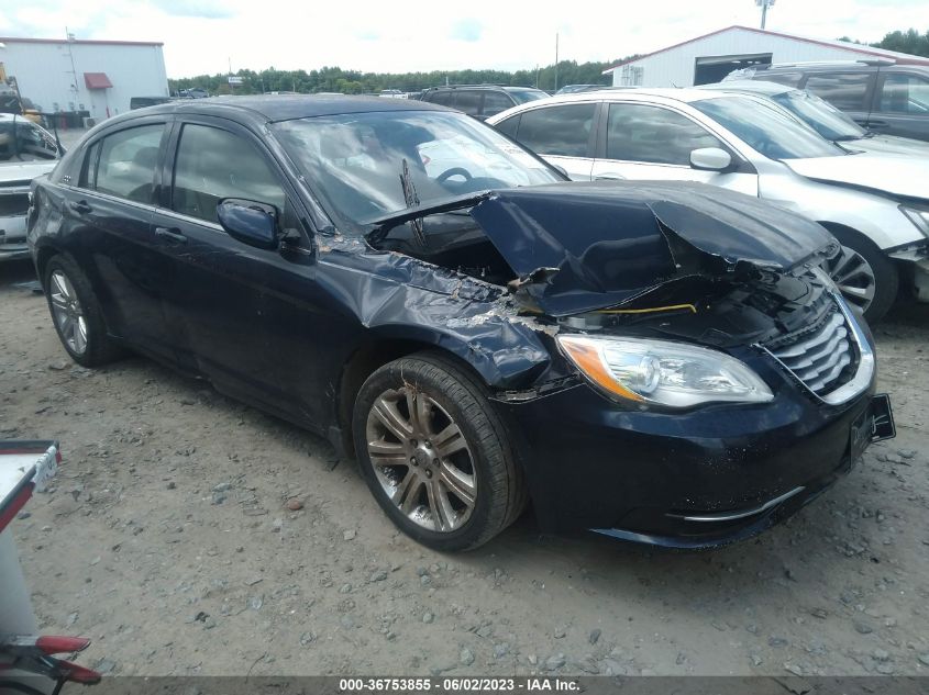 2013 CHRYSLER 200 TOURING - 1C3CCBBB2DN614611