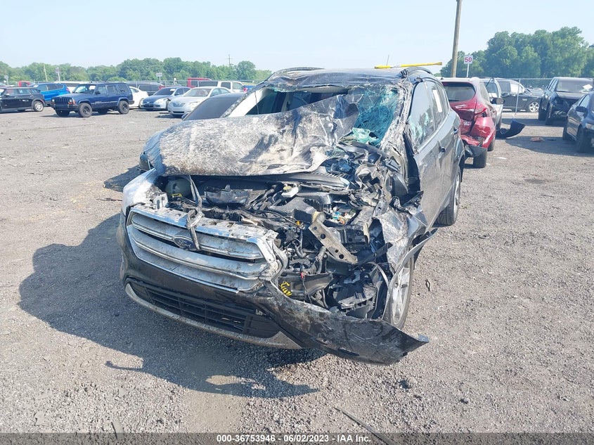 VIN 1FMCU0GD9HUB12080 2017 FORD ESCAPE SE