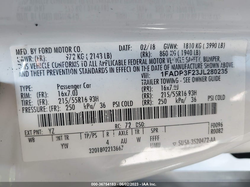 VIN 1FADP3F23JL280235 2018 FORD FOCUS SE