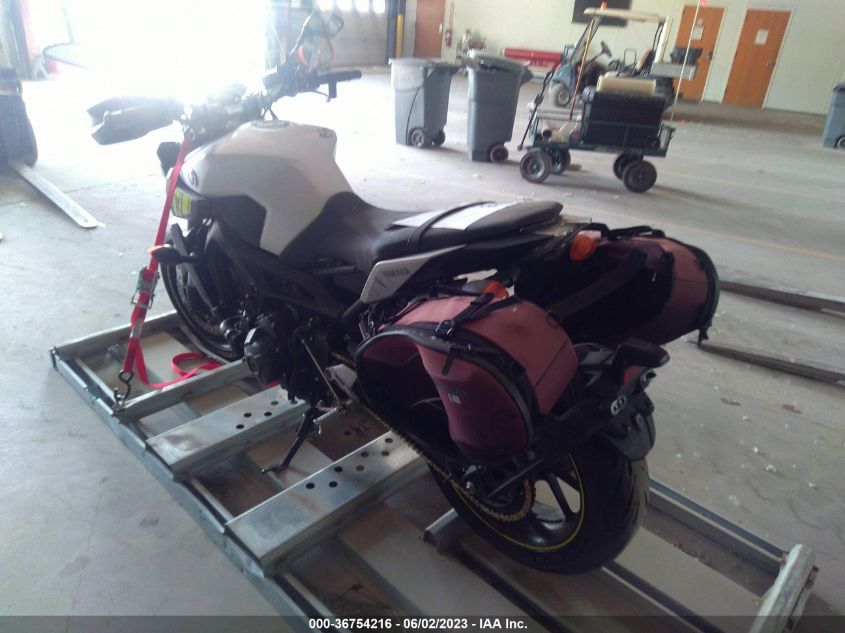2017 YAMAHA FZ09 JYARN53E7HA001077