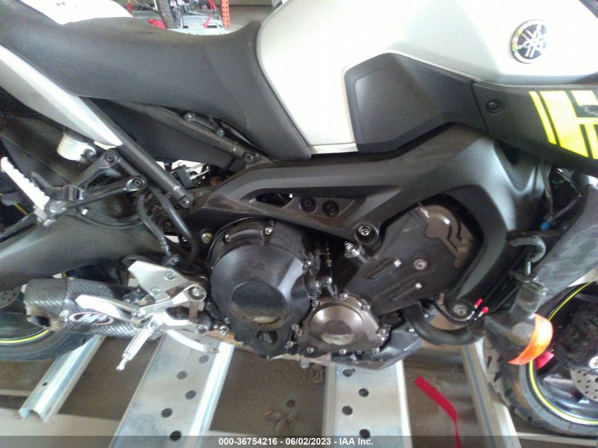 2017 YAMAHA FZ09 JYARN53E7HA001077