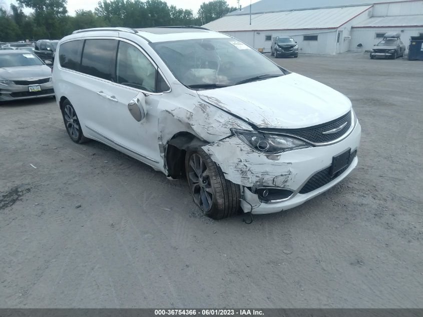 2C4RC1GG3JR115254 2018 CHRYSLER PACIFICA, photo no. 1