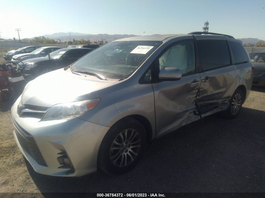 5TDYZ3DCXKS017340 2019 TOYOTA SIENNA, photo no. 2