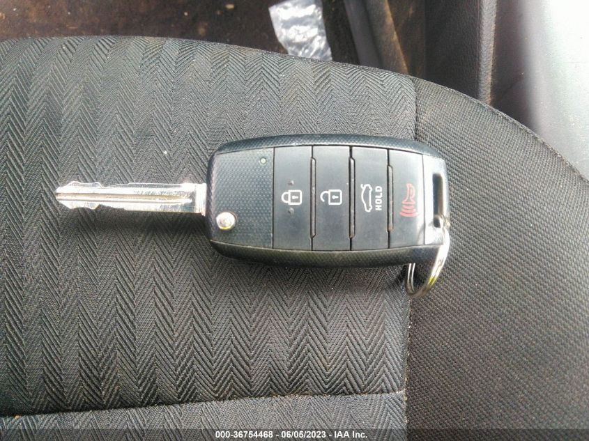 2016 KIA FORTE LX - KNAFK4A60G5574980