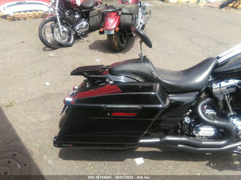 2012 HARLEY-DAVIDSON FLTRX ROAD GLIDE CUSTOM - 1HD1KHM15CB659120
