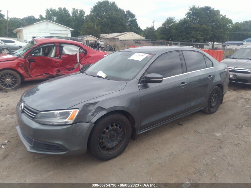 2013 VOLKSWAGEN JETTA SEDAN SE - 3VWDX7AJXDM403402