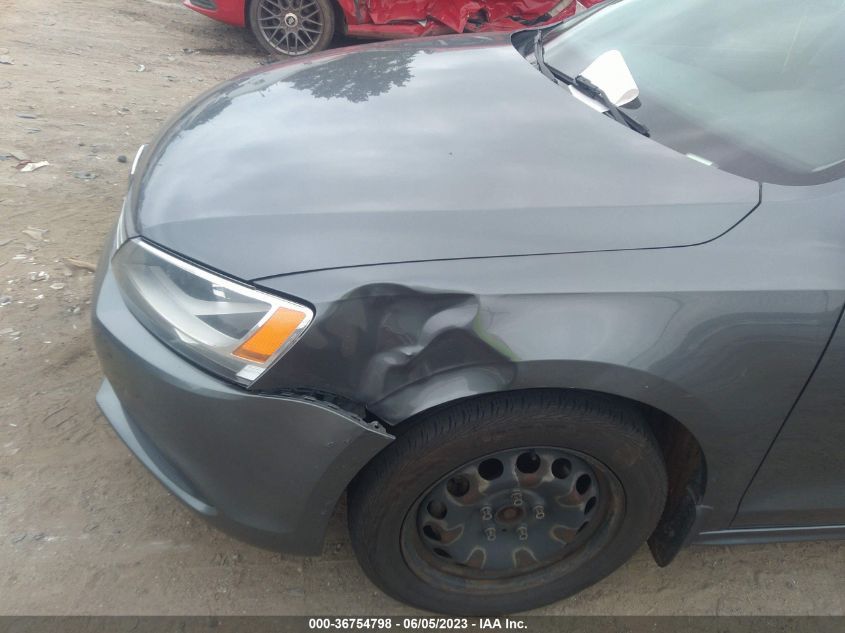 2013 VOLKSWAGEN JETTA SEDAN SE - 3VWDX7AJXDM403402