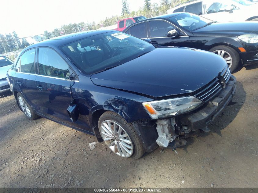 2014 VOLKSWAGEN JETTA SEDAN TDI W/PREMIUM/NAV - 3VWLL7AJ4EM404179