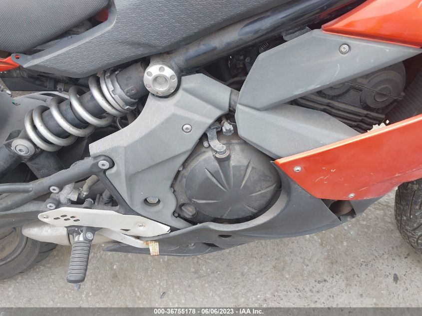 2011 KAWASAKI EX650 C - JKAEXEC12BDA69168