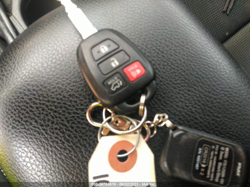 2016 TOYOTA RAV4 XLE - 2T3RFREV4GW441313