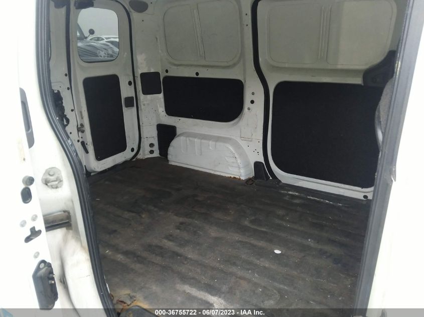 2015 NISSAN NV200 SV - 3N6CM0KN0FK698635