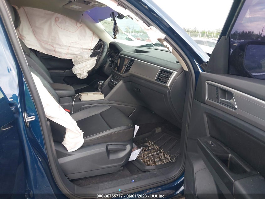 VIN 1V2DP2CA5KC586286 2019 VOLKSWAGEN ATLAS 2.0T SE
