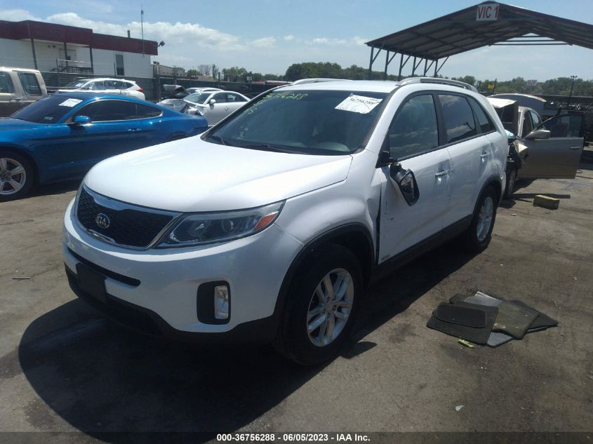 2015 KIA SORENTO LX - 5XYKTCA62FG655767