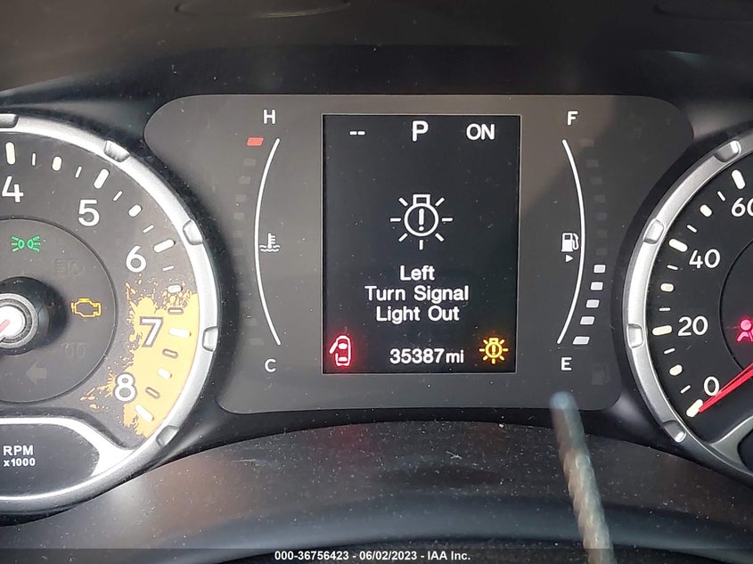VIN ZACCJABB5HPF51996 2017 JEEP RENEGADE LATITUDE